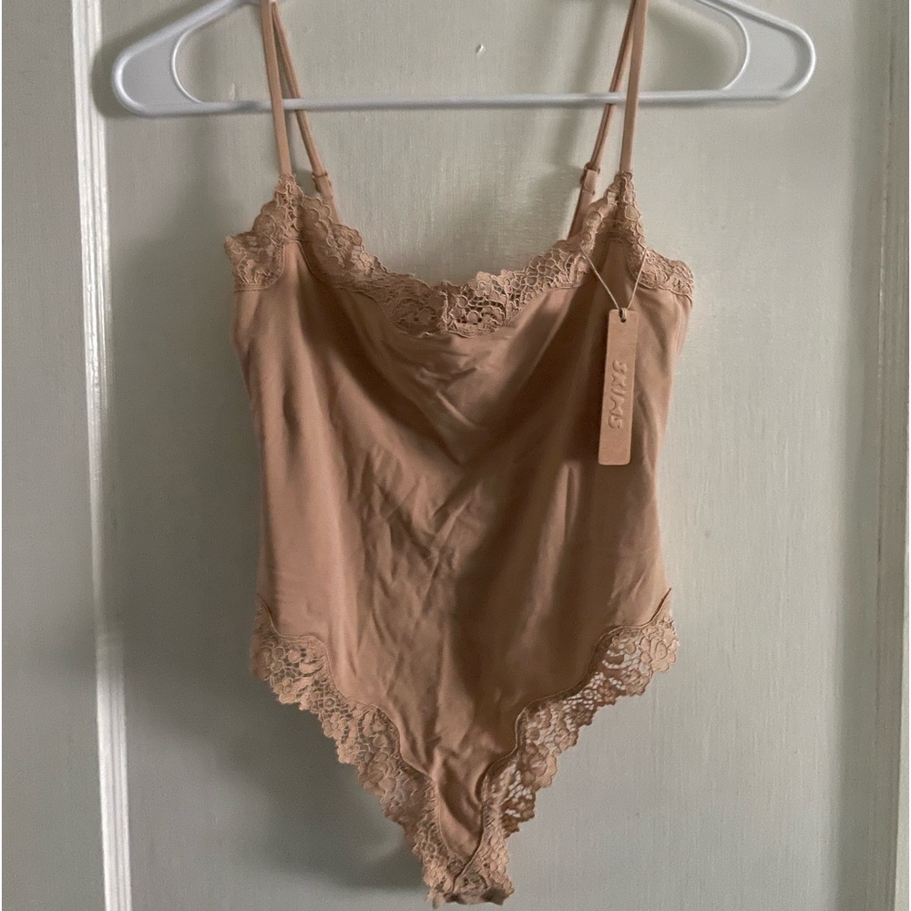 Skims fits everybody lace bodysuit